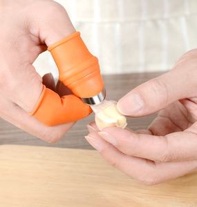 Protecteur de doigt avec lame pour la cueillette de fruits et légumes plantes en pot garniture Silicone <span class=keywords><strong>pouce</strong></span> couteau ensemble outils de jardin portables - Product Image 4