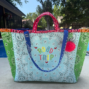 Bolso Tote Extra Grande Personalizado Hecho a Mano para TI, con Diseño Paisley Acolchado, Letras Bordadas, Bolso de Playa Hecho a Mano - Product Image 1