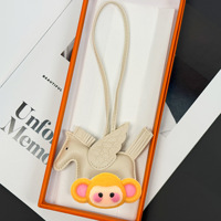 Crocodile véritable PULeather ange petit cheval volant sac pendentif nouveau fait à la main en peau de mouton petit cheval voiture porte-clés gland pendentif