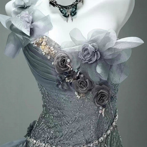 S4096L Robes de soirée élégantes vertes et bleues aux motifs de roses, exsudant un charme féerique élégant et sophistiqué, parfaites pour les hôtes de banquet - Product Image 3