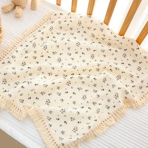 ผ้าห่อตัวเด็กอ่อนเนื้อมัสลิน 2 ชั้น ผ้าห่มเด็ก ระบายอากาศได้ดี ผลิตจากผ้าฝ้ายผสมใยไผ่ ลายดอกไม้สไตล์วินเทจ - Product Image 3