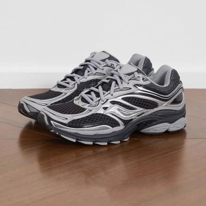 รองเท้าดีไซเนอร์ Saucony สำหรับผู้ชายและผู้หญิง รุ่น <span class=keywords><strong>Triple</strong></span> Black หนังแท้ รองเท้าผ้าใบผู้ชาย รองเท้ากีฬากลางแจ้ง - Product Image 1