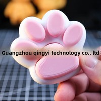 Jouet anti-stress pour clavier avec interrupteur en forme de patte de chat rose, design esthétique imprimé en 3D, propre et mignon, marque QY, QY-2739