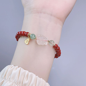 กำไลข้อมือหยกจีนรูปกระต่ายสำหรับผู้หญิง ประดับด้วยลูกปัดมุก เซรามิก คริสตัล พร้อมจี้แมวกวัก สายเชือก กำไลข้อมือเครื่องประดับ - Product Image 4