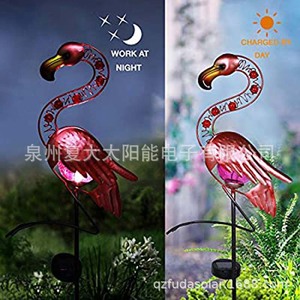 Lampe solaire en métal en forme de flamant rose pour jardin, LED, décoration extérieure, résistante à l'eau, autoportante - Product Image 4