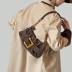 Sac fourre-tout plissé en cuir souple Kobidou noir avec boucle magnétique, sac à bandoulière pour usage quotidien, collection automne 2025 - Product Image 3
