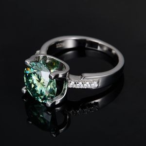 Anillo de Compromiso o Promesa para Mujer, de Lujo, Alta Calidad, Corte Redondo, 5CT, VVS1, Moissanita Verde, Plata 925, Chapado en Rodio - Product Image 3