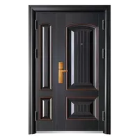 Puerta de Entrada de Acero de Seguridad Antirrobo con Relieve Clásico y Acabado Moderno para Uso Interior en Casa de Campo o Villa