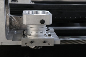 Viga transversal de aluminio de alta precisión para eje <span class=keywords><strong>X</strong></span> y postes de soporte - Product Image 5