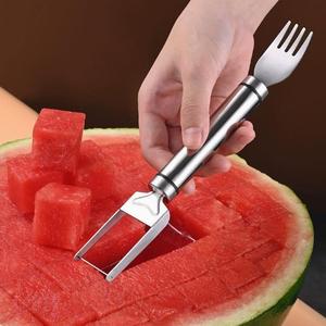 Syh1101 Outil de découpe de pastèque 2-en-1 pour cuisine, fourchette à pastèque, couteau à fruits, coupe-pastèque en acier inoxydable - Product Image 1