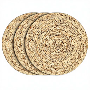 Salvamanteles y Agarraderas de Cocina Rústicos, Trenzados, Resistentes al Calor, de 8 Pulgadas, Hechos a Mano, Ecológicos, con Rayas, Estilo Bohemio y Rústico, de Materiales Naturales - Product Image 1
