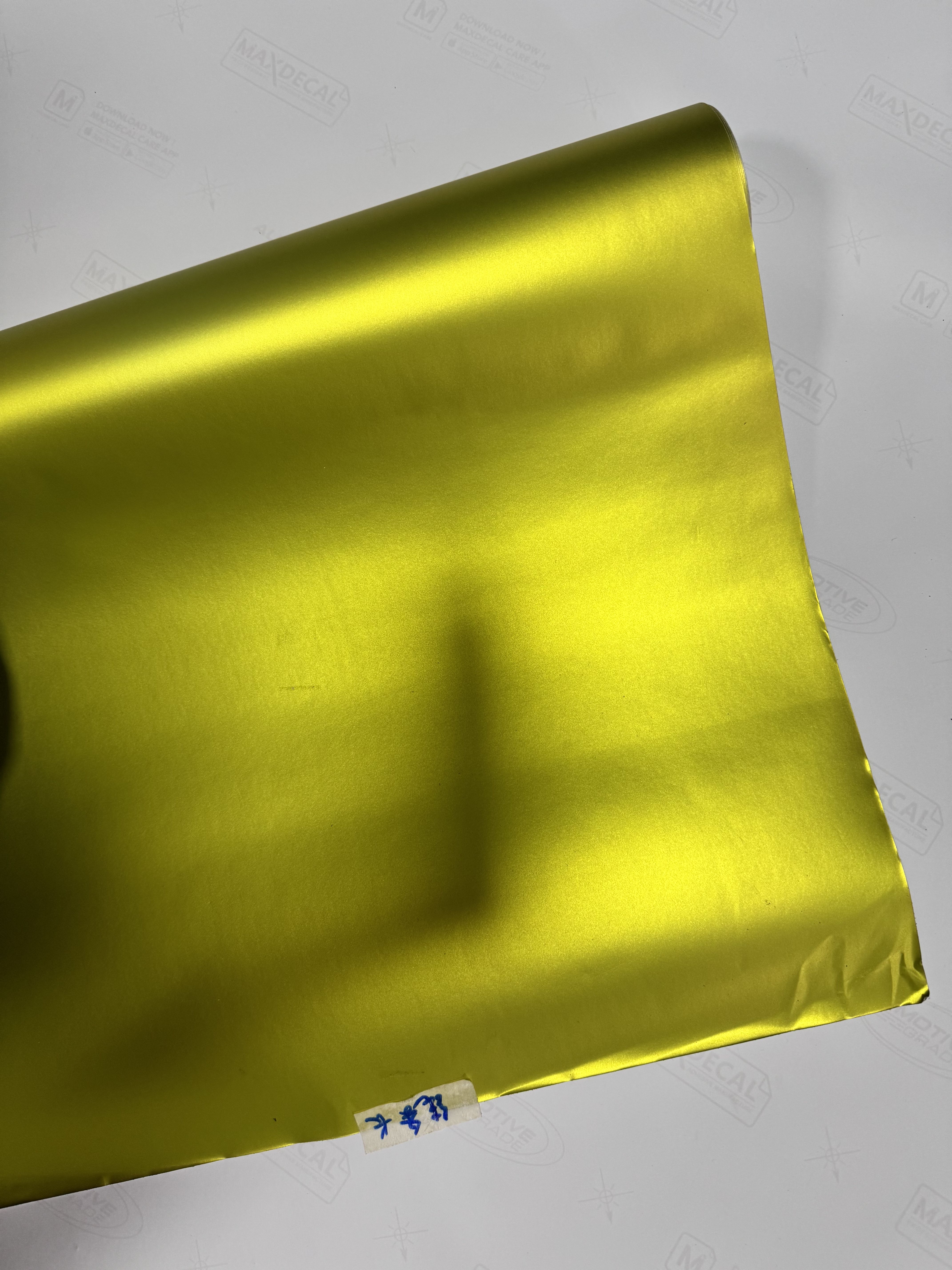 สีเหลืองนีออน