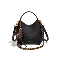 Sac fourre-tout rond en PU de luxe léger 2026 pour femme, avec chaîne rétro, polyvalent, à porter à l'épaule ou en bandoulière