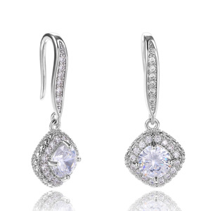 Eleganti Orecchini Quadrati con Pietre Scintillanti per Donne, Orecchini a Perno alla Moda per Uso Quotidiano e Feste, Gioielli all'Ingrosso - Product Image 5