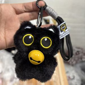 Llavero de Peluche de Gato Negro Pequeño con Fresa Dulce y Fresca, Colgante <span class=keywords><strong>para</strong></span> Bolso, Regalo, Juguete de Peluche Relleno <span class=keywords><strong>para</strong></span> Niños y Adultos - Product Image 4
