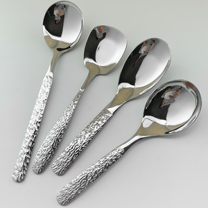 ช้อนสแตนเลส 304 ลายตอก 18/10 ช้อนเสิร์ฟดีไซน์สร้างสรรค์ ช้อนกินแบบก้นแบน - Product Image 1