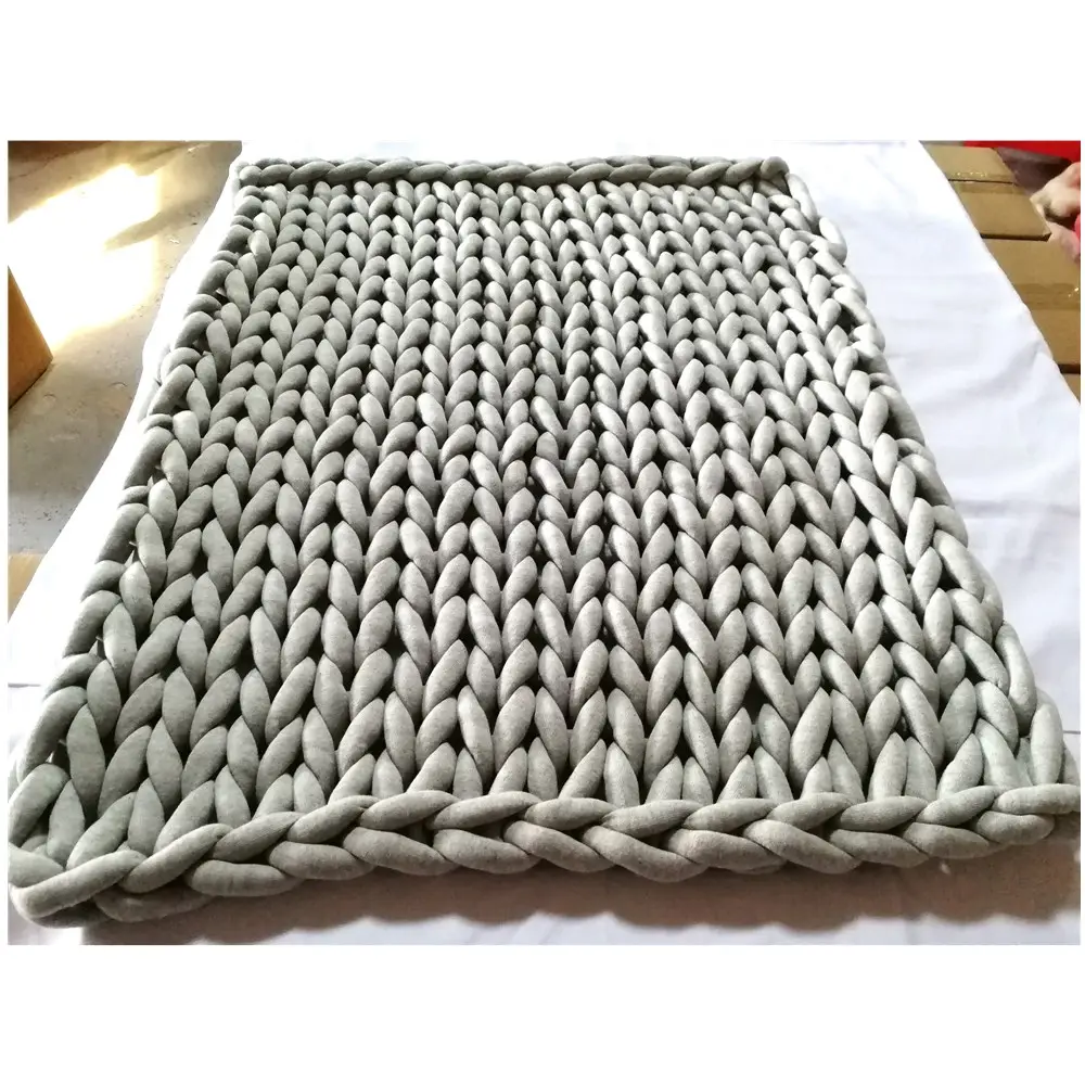 stock 100% COTTON SEAMLESS D3-4cm machine washable roving yarn filled tube braid hand knit yarn fabric thick heavy blanket