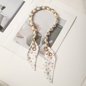 Dây đeo túi dây chuyền vàng sang trọng với khăn hoa màu trắng chi tiết phụ kiện túi thay thế thời trang cho túi xách thời trang nữ - Product Image 2