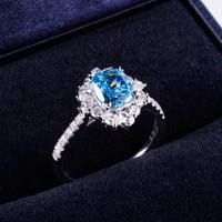 Bague en diamant de laboratoire bleu fantaisie taille coussin IGI en or 18 carats, certifiée IGI GRC, parfaite pour les mariages et les cadeaux, source directe d'usine