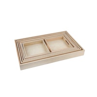 Plateau de service rectangulaire en bois de haute qualité avec cinq compartiments au design unique, finition laquée sculptée et design personnalisé