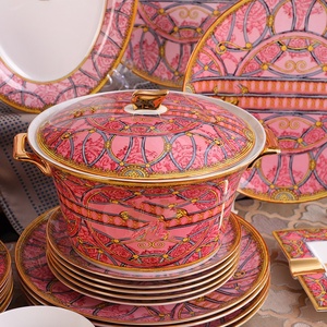 Promotional 58 Pcs Western Europe Palace Pink Luxury Dining Room Home Decors Porcelain Dinnerware <b>Sets</b> - Product Image 3