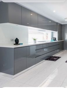 CBMMart Ensemble d'armoires de cuisine en bois massif à haute brillance Meubles sur mesure Armoire de cuisine modulaire moderne en <span class=keywords><strong>PVC</strong></span> blanc brillant - Product Image 2