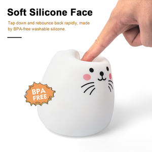 Цветной RGBW силиконовый ночник, многоцветный, с USB-зарядкой, в виде космонавта, для детей - Product Image 4