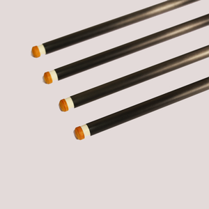 Taco de Billar de Fibra de Carbono T700, Punta Pro Taper, Ultra Baja Deflexión, Unión de Acero Inoxidable, 735 mm, 3.8-4.0 oz, Punta Arcoíris - Product Image 1