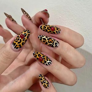 Uñas Postizas de Diseño Moderno <span class=keywords><strong>2026</strong></span> con Estampado de Leopardo y Diseño 3D de Cerezas - Product Image 1