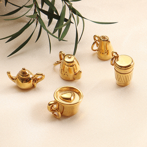 Tiny Little Small MIni 18K Chapado en oro Cafetera Taza Encanto Pequeña Mañana Combustible Bebida Taza de Jo Cafeína Encanto Colgantes - Product Image 1