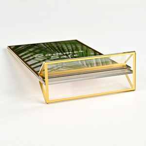Supporto <span class=keywords><strong>per</strong></span> insegne in acrilico con bordo dorato 4x6 A4 trasparente con supporto da tavolo in <span class=keywords><strong>Plexiglass</strong></span> cornice in oro <span class=keywords><strong>per</strong></span> numeri da tavolo menu <span class=keywords><strong>per</strong></span> ufficio matrimoni - Product Image 5