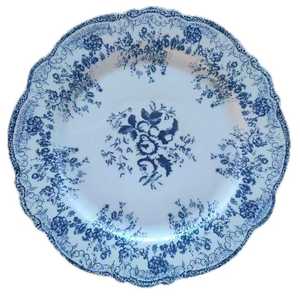 Four-Color Rose Ditsy Floral Morandi Bone China <b>Dinnerware</b> Set - Product Image 3