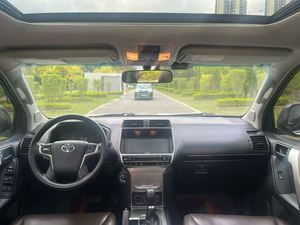 Toyota <span class=keywords><strong>Prado</strong></span> 3.5L essence <span class=keywords><strong>TXL</strong></span> <span class=keywords><strong>2018</strong></span> - Product Image 4