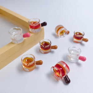 Tasses à café miniatures en verre - 100 pièces/<span class=keywords><strong>lot</strong></span>, mini tasses en verre 3D en forme <span class=keywords><strong>de</strong></span> lapin, figurines décoratives pour maison <span class=keywords><strong>de</strong></span> poupée, cuisine, décoration DIY - Product Image 3