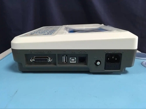 JM-8031 <span class=keywords><strong>Best</strong></span> Verkopende Medische Elektrocardiogram 12 Lead 3 Kanaals 3.5 Inch Kleurenscherm Digitale Draagbare <span class=keywords><strong>Ecg</strong></span> - Product Image 5