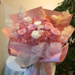 Décorations d'intérieur faites à la main en gros, fleurs d'hortensias séchées et stabilisées pour le Nouvel An, Noël et Thanksgiving - Product Image 6