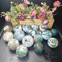Prix de gros Offre Spéciale Crystal Craft Mousse Agate Sphère Sculpture Pierre d'énergie de guérison pour les cadeaux implorés par Cravings