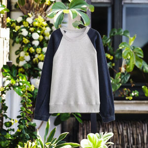 DEMAIR 2025 Top de Mezclilla Vintage para Mujer, Verano, Ecológico, Versátil, con Costuras, Estilo Europeo Americano, Cuello Redondo, Tipo Jersey de Béisbol, 100% - Product Image 2