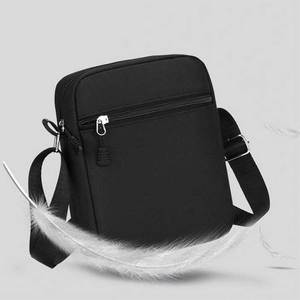Tùy Chỉnh Vuông Trọng Lượng Nhẹ Xách Tay Vai Sling Messenger Túi Unisex Hộ Chiếu Nhỏ Crossbody Túi Với Dây Kéo Thiết Kế - Product Image 1