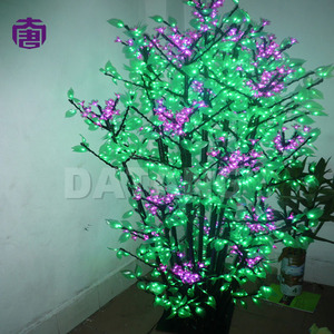 Luz LED Decorativa con Forma de Árbol de Flores de Lila, IP65 Impermeable, Control Remoto por WiFi y Aplicación, para Iluminación de Jardines y Caminos Exteriores - Product Image 2