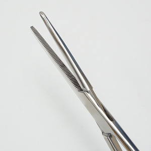 Pinces hémostatiques en acier inoxydable à tête droite et incurvée pour usage chirurgical vétérinaire canin réutilisable - Product Image 1