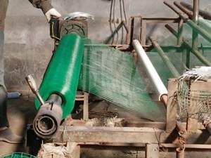 1x1 <span class=keywords><strong>2x3</strong></span> 2x4 4 इंच pvc लेपित कम कार्बन स्टील वायर मेष रोल कस्टम वेल्डेड वायर मेष चिकन पिंजरे निर्माण बाड़ लगाने के लिए - Product Image 5