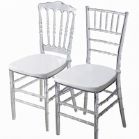 Chaise Chiavari transparente en acrylique pour événements, vente en gros pour hôtels, banquets et mariages