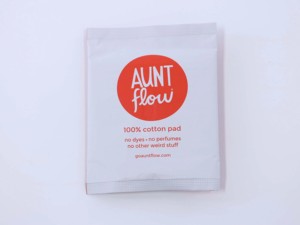 Serviettes hygiéniques intimes biologiques offrant une forte absorption et une protection fiable contre les fuites pour les règles des femmes. - Product Image 5