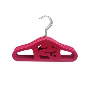 Gros bébé mignon chiffres 123 velours <span class=keywords><strong>cintre</strong></span> de haute qualité antidérapant Premium noir velours cintres flocage <span class=keywords><strong>cintre</strong></span> pour enfants - Product Image 2