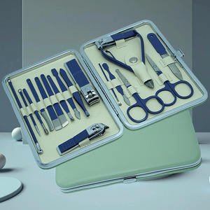 Herramientas <span class=keywords><strong>de</strong></span> pedicura profesional 18PCS <span class=keywords><strong>Suite</strong></span> <span class=keywords><strong>de</strong></span> cuidado <span class=keywords><strong>de</strong></span> uñas multifuncional <span class=keywords><strong>de</strong></span> alta calidad Juego <span class=keywords><strong>de</strong></span> manicura <span class=keywords><strong>de</strong></span> tijeras <span class=keywords><strong>de</strong></span> acero inoxidable fácil <span class=keywords><strong>de</strong></span> usar - Product Image 4