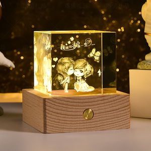Hot bán nhỏ tinh thể thủy tinh Cube khắc 3D Laser khắc UV in ấn với LED Đèn bằng gỗ cho món quà trang trí - Product Image 1