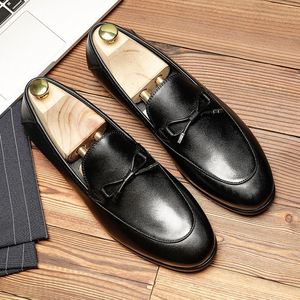 Mocasines de Cuero Hechos a Mano para Hombre, Zapatos Casuales y de Negocios Cómodos, Personalizados, Sin Cordones, Transpirables e Impermeables, que Aumentan la Altura - Product Image 5