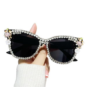 Nouvelles Lunettes de Soleil pour Femmes, Design Classique, Métal Beige, UV400, Cadre en Cristal Diamant, Strass Brillant - Product Image 1
