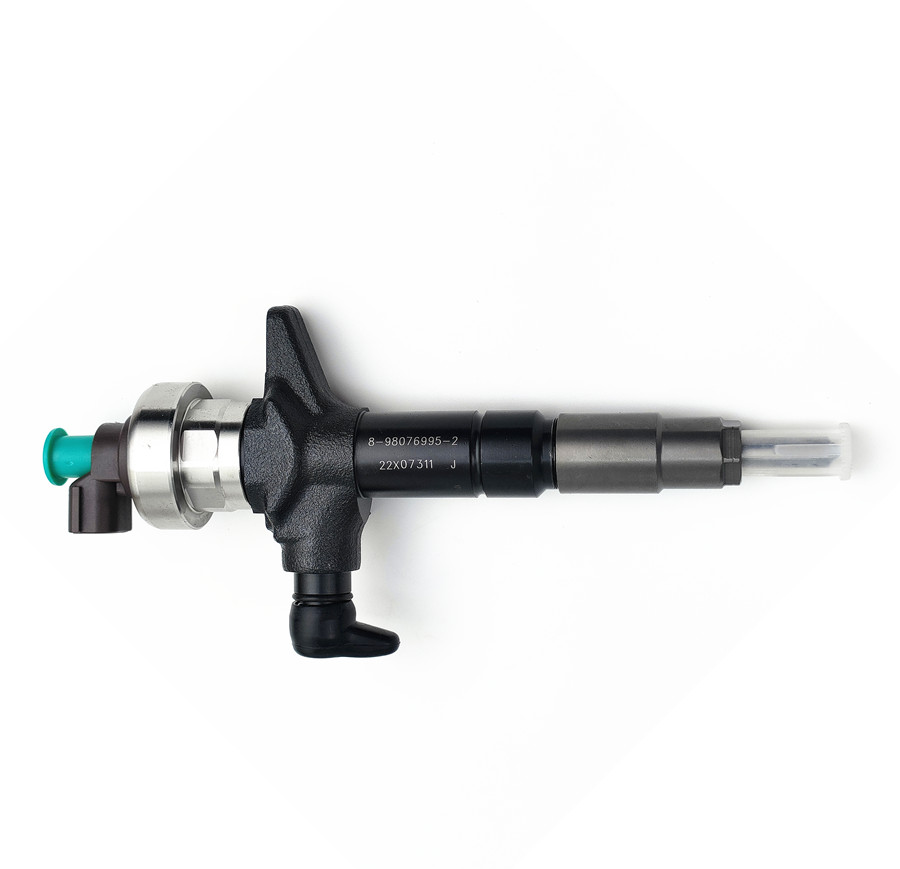 Wholesale Diesel Injector 295050-1710 Common Rail Injector 8-98238318-0 for Isuzu Dmax 4JJ1